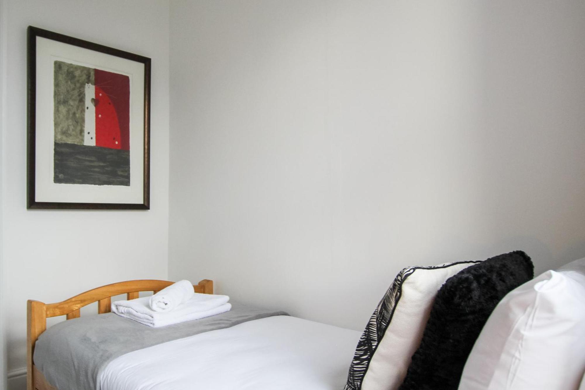 Fairways View - Spacious Apartment - Sleeps 6 - Lovely Views - By Rework Accommodation Hoylake Dış mekan fotoğraf